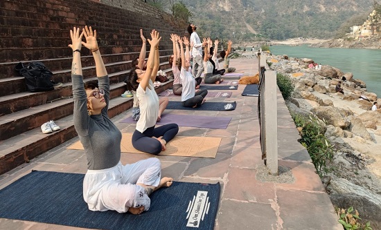 Rishikesh Detox Yoga For Weight Lose